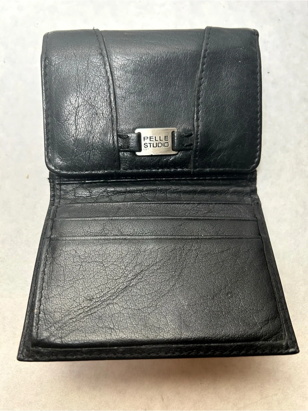 Pelle Studio Genuine Leather Black Trifold Wallet with Kiss Lock EUC